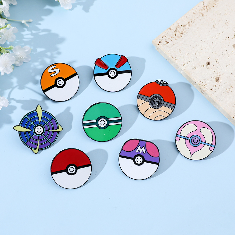 Металлические эмалевые значки- – обзор и цена Pokeball Cosplay Prop